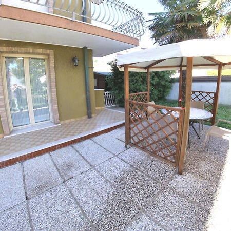 Burello Apartment Lignano Sabbiadoro Exterior photo