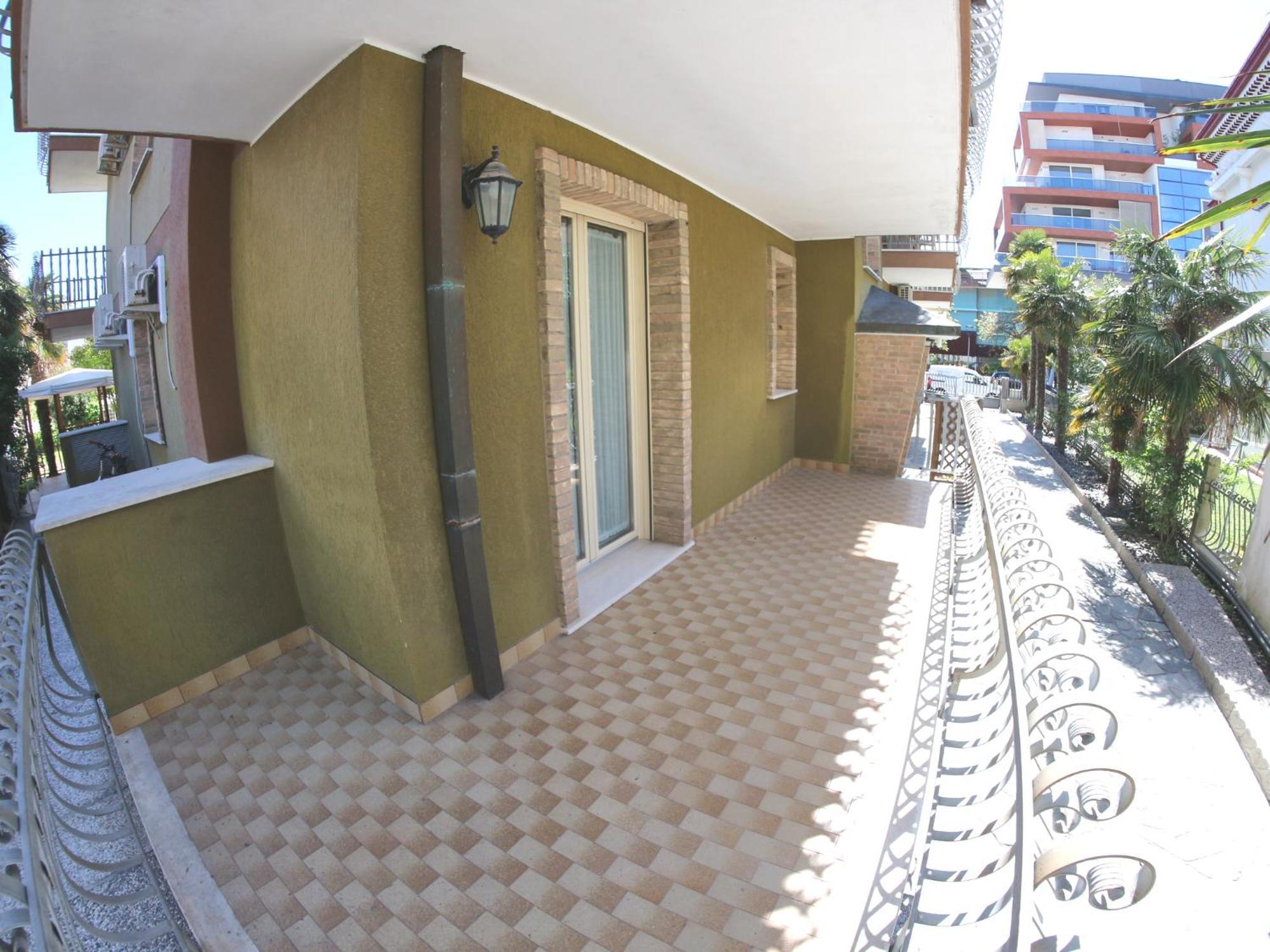 Burello Apartment Lignano Sabbiadoro Exterior photo