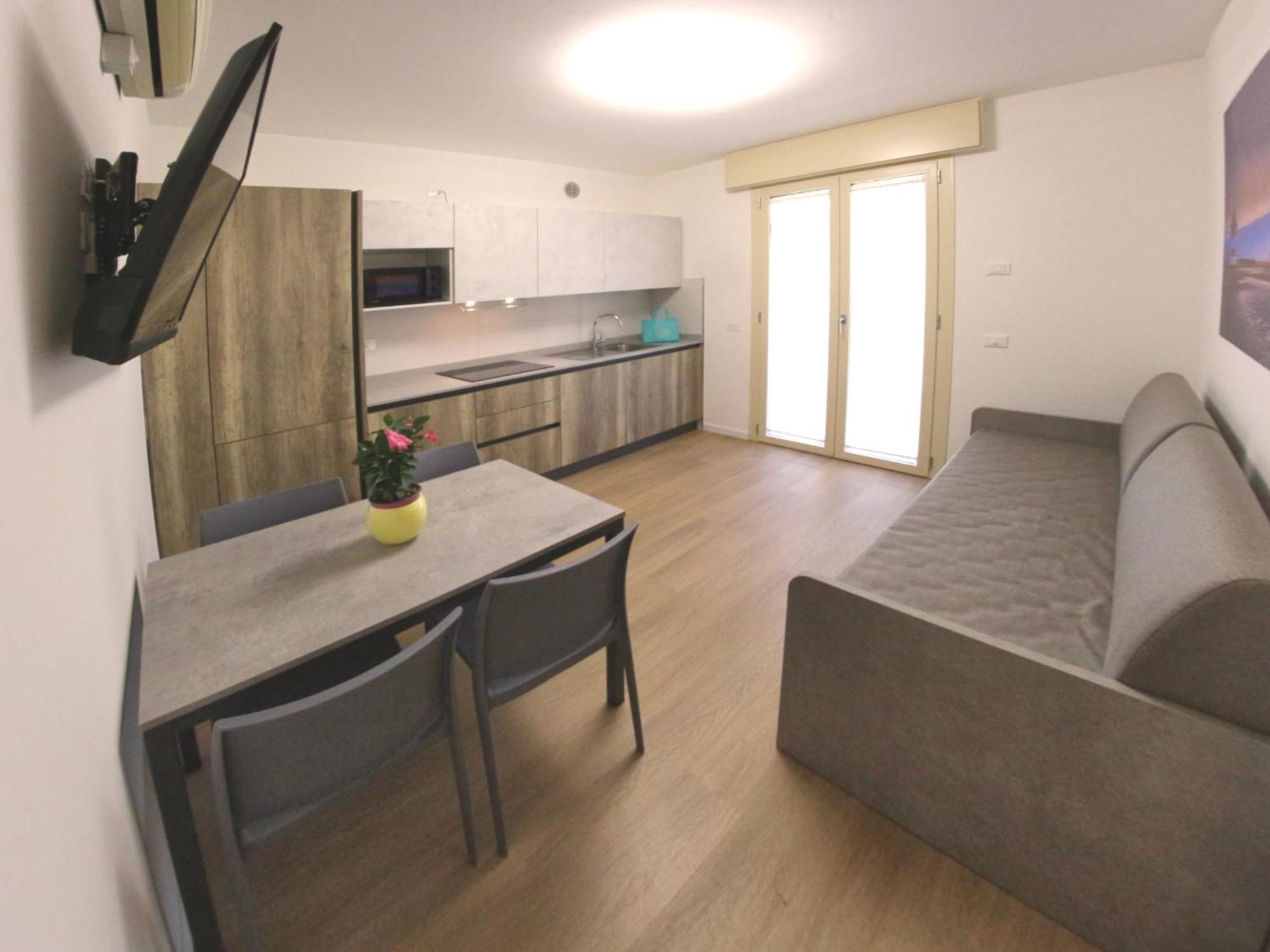 Burello Apartment Lignano Sabbiadoro Exterior photo